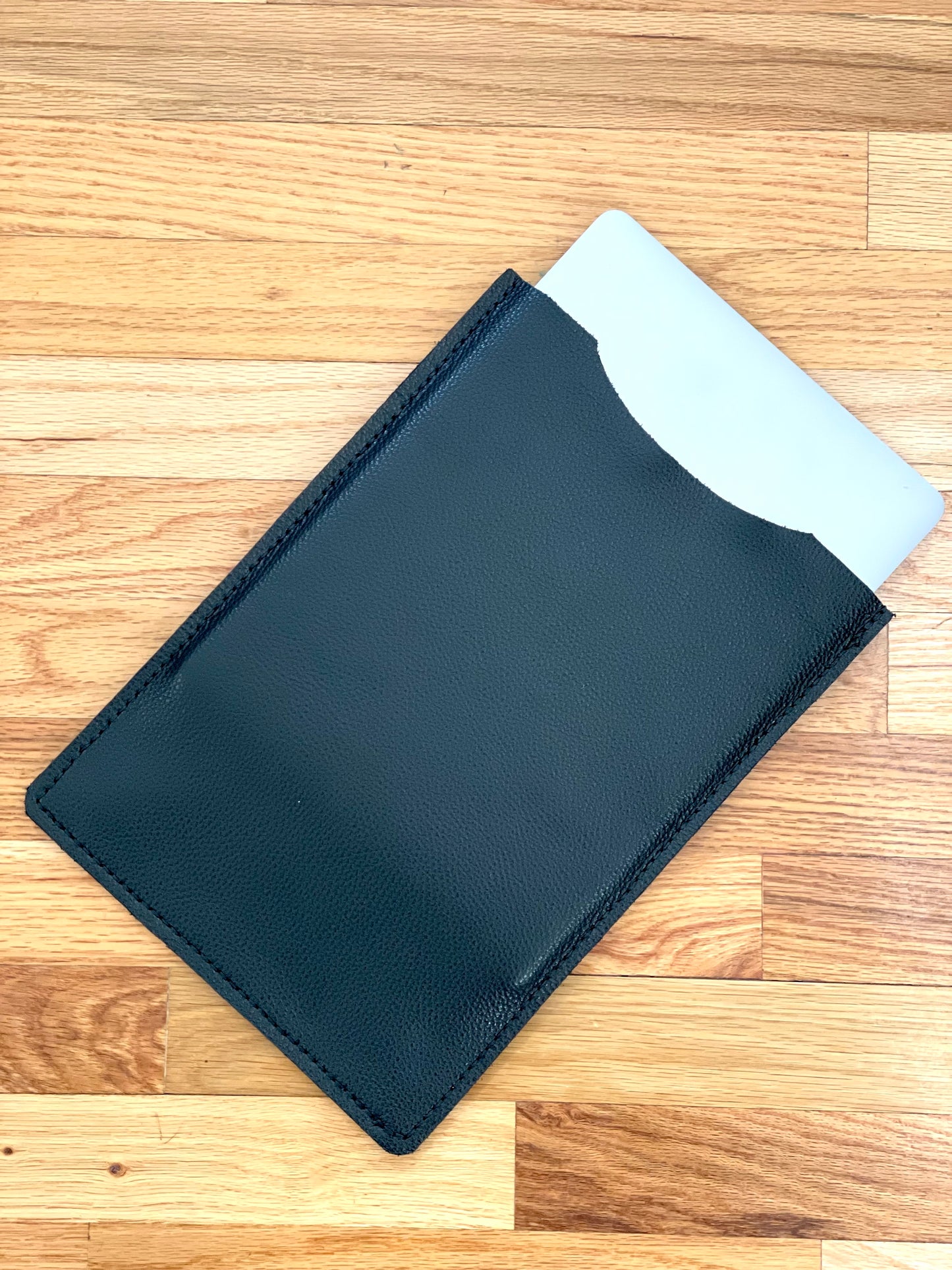 Pebbled leather 13 inch Laptop sleeve -Black