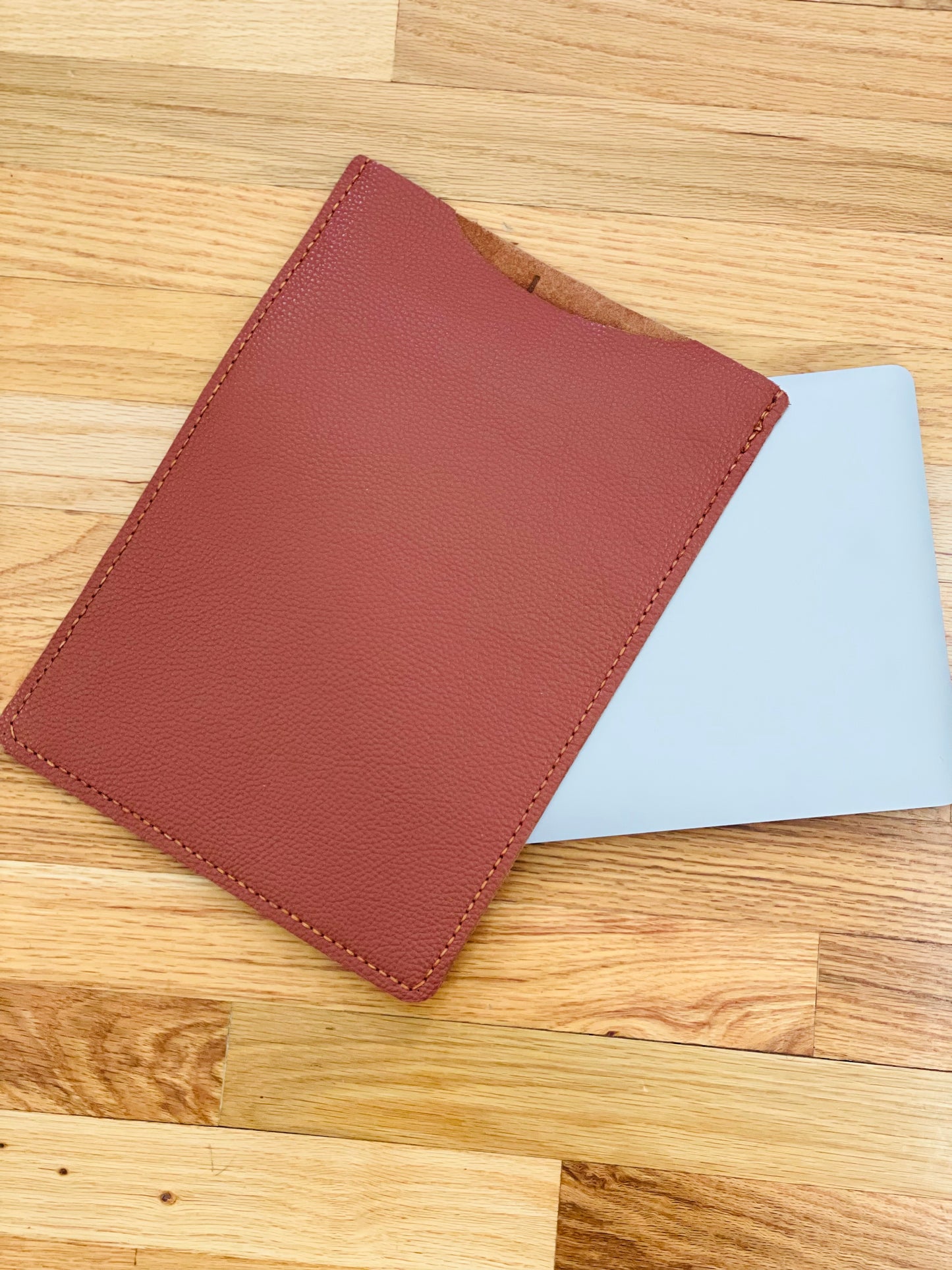 Pebbled leather 13 inch Laptop sleeve - Light Brown