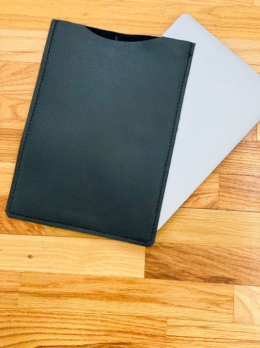 Pebbled leather 13 inch Laptop sleeve -Black