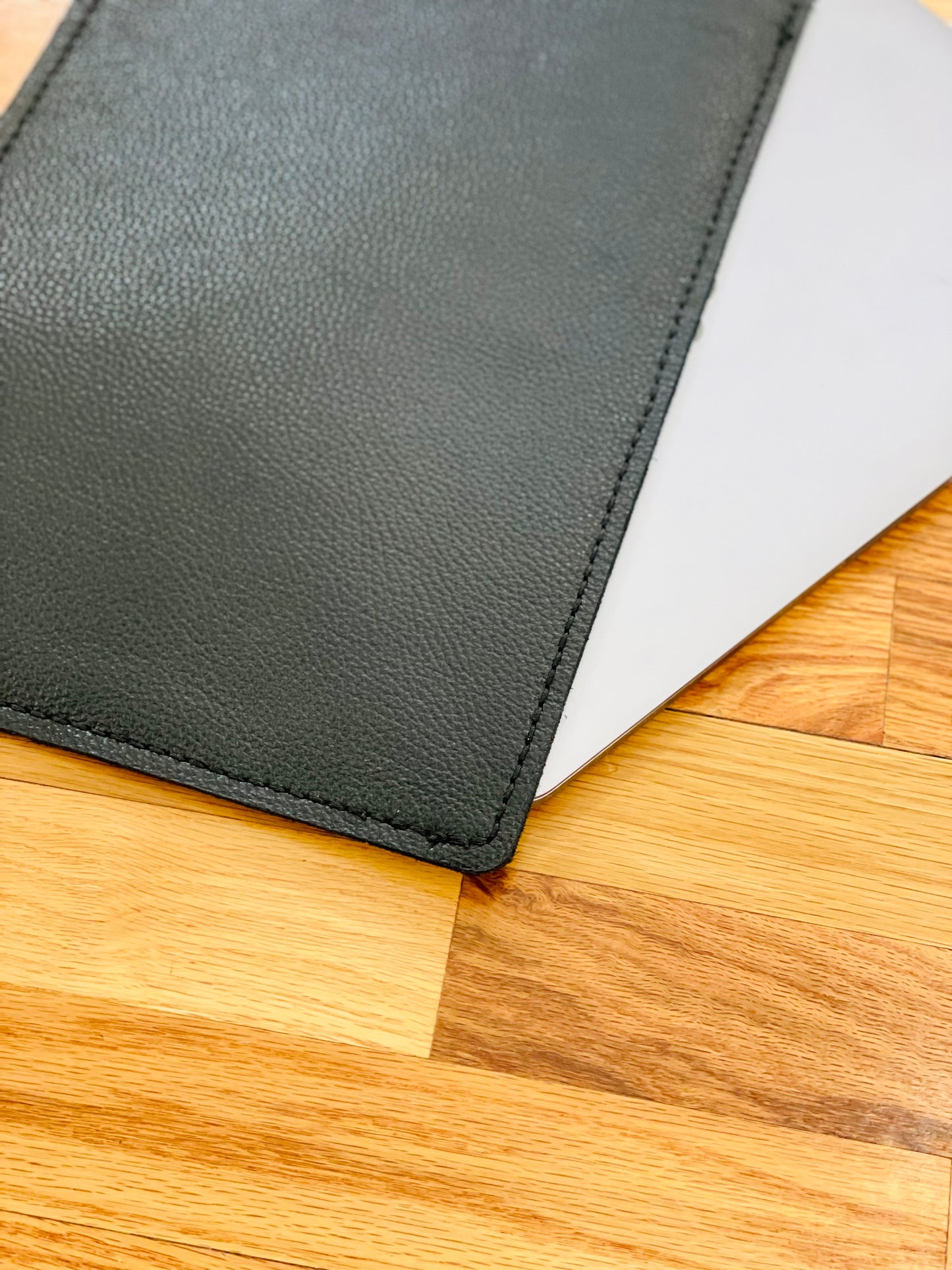 Pebbled leather 13 inch Laptop sleeve -Black